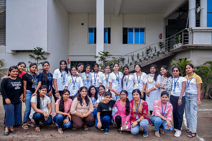 group-image-of-nursing-students-at-college-campus-of-mother-rijiya-institute-of-nursing